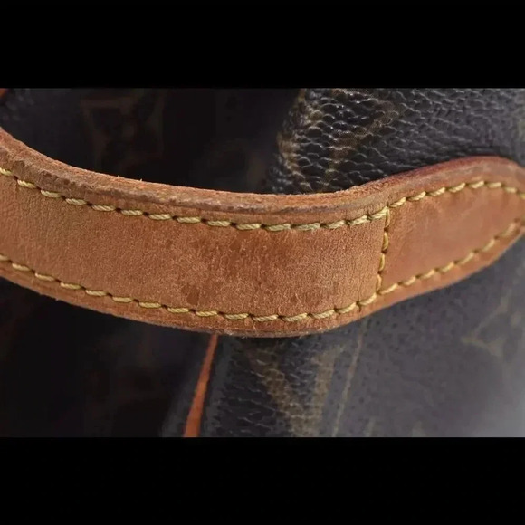 Louis Vuitton Monogram Batignolles Horizontal Shoulder Bag Brown/Tan - Picture 13 of 16